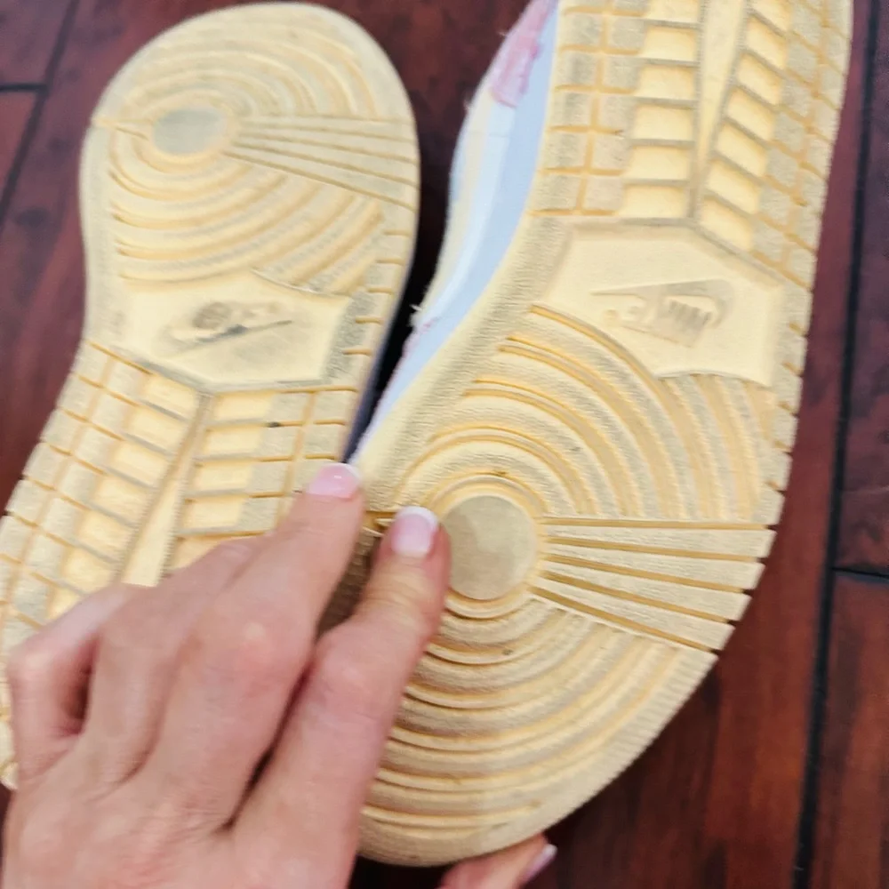 Jordan Brand Air Jordan 1 Low SE "Paint Drip" GS Men’s 8.5 Women’s 10 - Picture 8 of 10